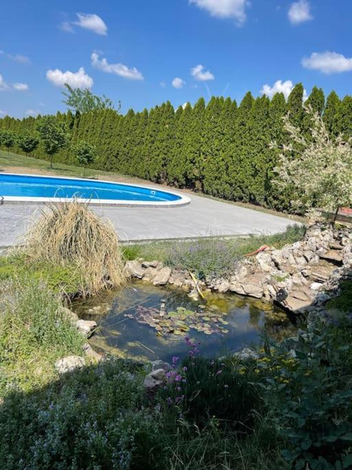 Cenej Pool House 빌라 외부 사진